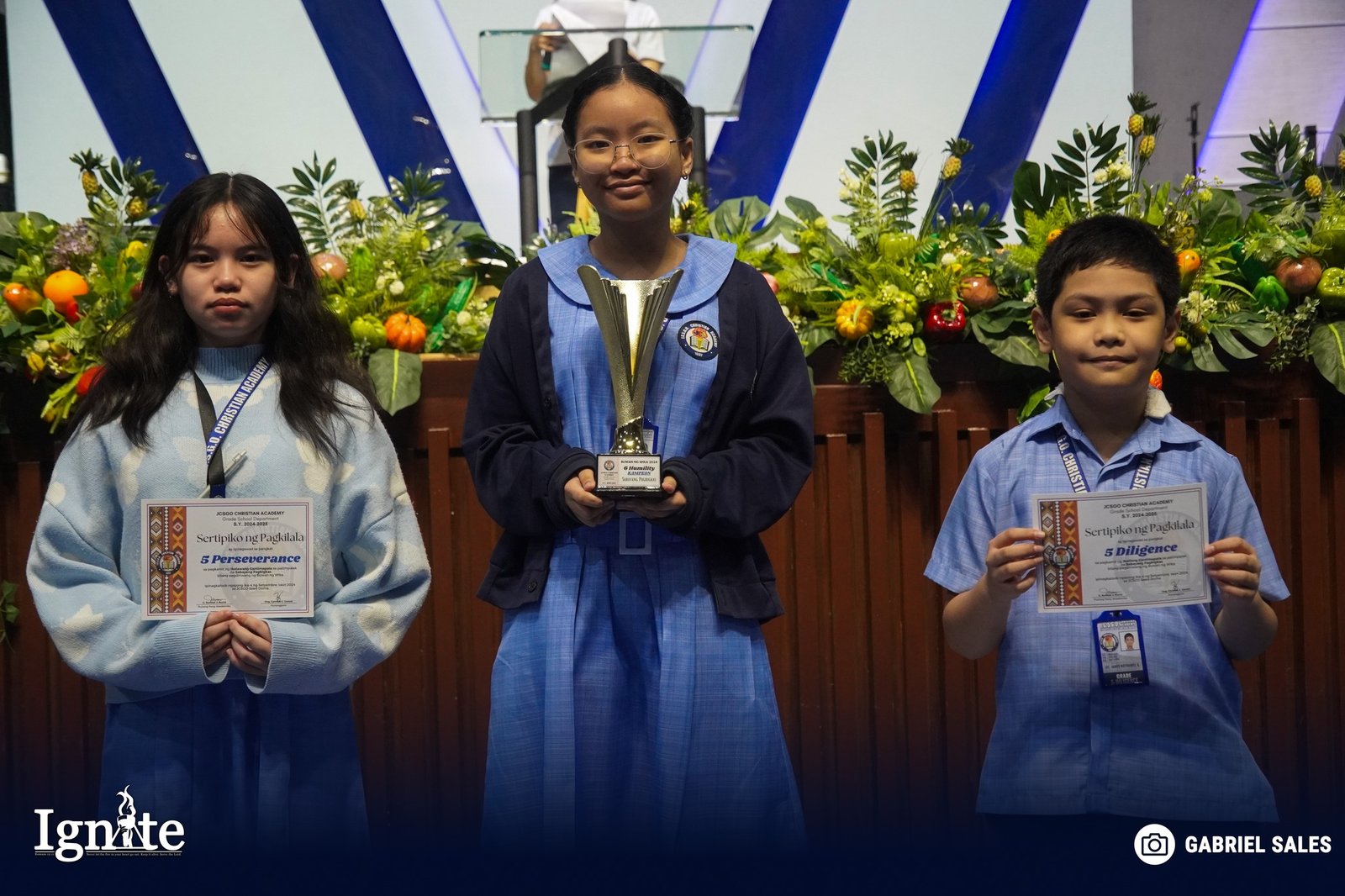 Mga nagwagi sa Buwan ng Wika, Pinarangalan; Mga guro ng JCA inalayan ng ...